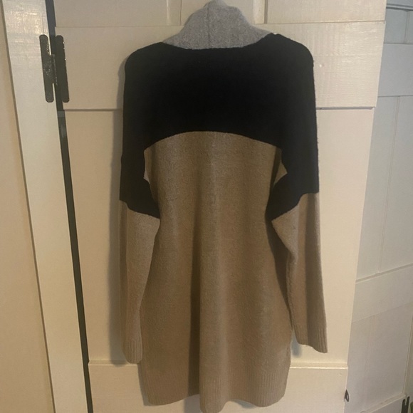 Stylish, neutral LOFT longline cardigan, perfect for fall! Size L/XL - Picture 4 of 4